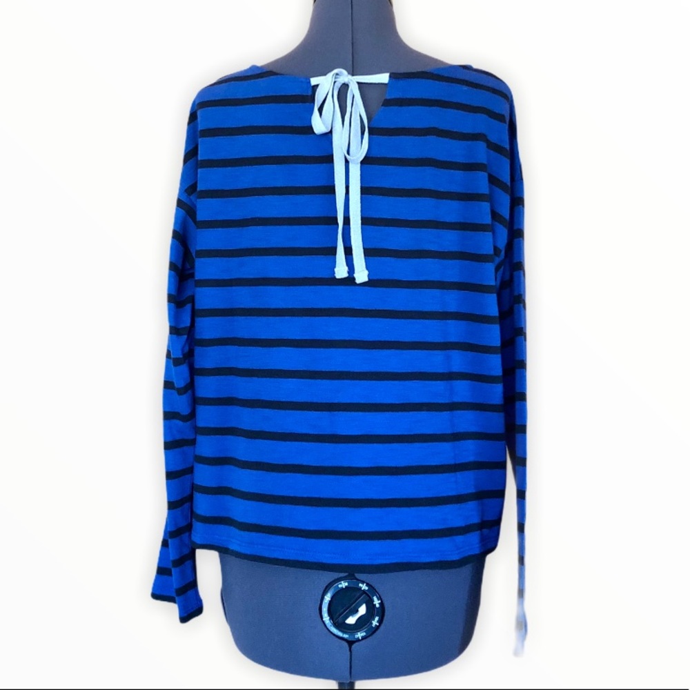 💥Host Pick 11/22/22 - Sustainable & Eco-Friendly Party💥 Levi’s Top - Picture 8 of 12